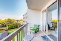 Bayfront studio with pools and dock - Snowbird-friendly - B&B Fort Walton Beach