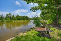 Bring Your Boats! Waterfront Retreat on PK Lake - B&B Graford
