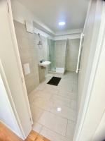 Apartment with Terrace & Free Parking - B&B Viena