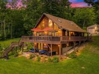 Lakefront Home Fast WiFi and Workspace, stay the week - B&B New Milford