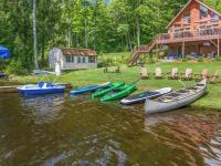 Lakefront Home Fast WiFi and Workspace, stay the week - B&B New Milford