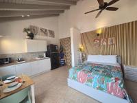 Private comfortable studio "Conchi" in Kamay Palm Beach Aruba - Bed and Breakfast Oranjestad