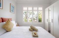 Lovley sunlit apartment walking distance to Cronulla mall and Cronulla Beach - Chambres d'hôtes Corinella