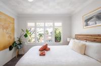 Lovley sunlit apartment walking distance to Cronulla mall and Cronulla Beach - Chambres d'hôtes Corinella