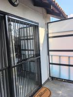 Executive Studio Waterkloof Glen - B&B Pretoria