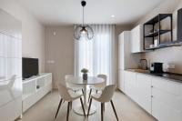 Superior One-Bedroom Apartment with Balcony