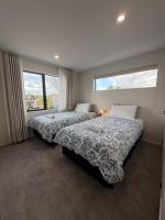 Stunning New Modern 4-bedroom Townhouse,in Pakuranga Heights - Chambres d'hôtes Auckland