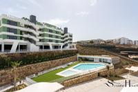 Golf View Penthouse with Pool & Gym Access - B&B Mijas Costa