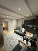 Somerset-West PRIME SPOT Solar Powered - B&B Helderberg
