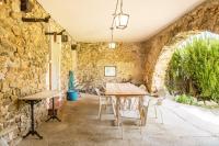 La Casica: Masía de Piedra con Jardín - Chambres d'hôtes Maià de Montcal