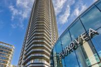 Eurovea Tower, Danube View, Balcony & Parking - Ferienwohnung Bratislava