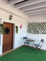 Sunny Apartment with Terrace Heart of Tangier - Chambres d'hôtes Tanger