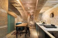 Traditional 1BR Maltese Maisonette Near Valletta Grand Harbour Area - B&B La Valletta