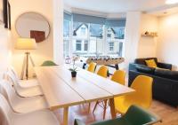 Apartment up to 9 close to Centre, big TV and WiFi - Chambres d'hôtes Cardiff