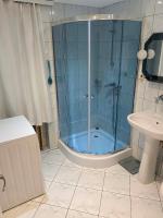 Apartament Harmonia Skawina Przestronny apartament 46m, 2 pokoje, Bezpłatny parking, Blisko Krakowa - Chambres d'hôtes Skawina