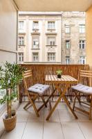 Cozy 44Sqm Apartment Near Major Transport ALDI - Chambres d'hôtes Budapest