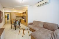 Modern 2BR Apartment in Sliema Walk to Seafront with Patio - Ferienwohnung Sliema