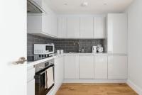 Smart 1BR Apt in Central Eastleigh near Train - B&B Eastleigh