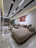 Elegant Oasis Modern 3BR Steps to Gamet AlDowal - B&B El Cairo