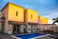 Casa Rafa Villa, 4BR Private Pool, Costa Adeje, Tenerife - B&B Adeje