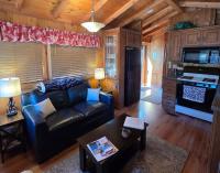 The Couple's Cabin in Wynola 2 NIGHT MINIMUM - B&B Julian