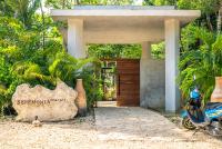 Seremonia Villa with Rooftop Pool & Beach Club Access - Chambres d'hôtes Tulum
