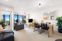 InSpired Serenity with River Views, Fast Wifi, Carpark, Gym, Rooftop Pool - B&B Brisbane