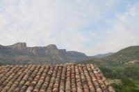 Cosy Attic with terrace, walking distance to lake - B&B la Pobla de Segur