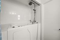 Beautiful, Accessible Venice Home near the beach and Historic Venice Downtown - B&B Venice