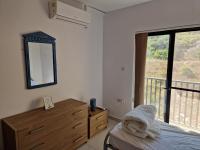Sea View Apartment in Sea Breeze Court - B&B Is-Sellum