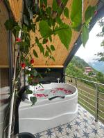 შალე მაჭახელა chalet machakhela - Chambres d'hôtes Zeda Chkhut’uneti