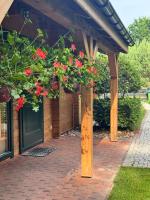 Klimatyczny domek z drewna nad morzem - Bed and Breakfast Dębina