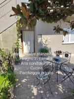 Marco - camere con bagno privato vicino al centro - B&B Foligno