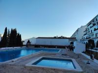 Apartment in Las Fuentes with a pool and Wi-Fi - Chambres d'hôtes Alcocéber