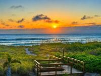 Direct Ocean View I Balcony I Steps to Sand - Bed and Breakfast Cocoa Beach