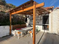 Granny's House in Mani, Peloponnese, Greece - B&B Kalývia