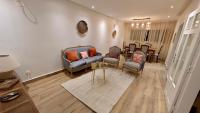 Azure Properties-Charming Apartment - Ferienwohnung Dakar