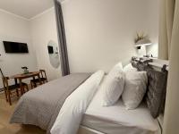 Barona Residence 5 Cozy Studio - B&B Riga