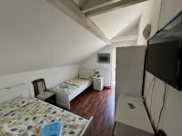 Studio mit Bergblick