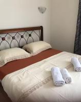 Studio Apartment with One Double Bed