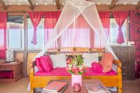 THE MAGICAL LAVA TEMPLE with EPIC Volcano Views! - Chambres d'hôtes Kehena