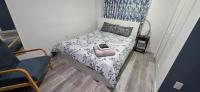 Entire guest basement suite in Cochrane, AB - Ferienwohnung Cochrane