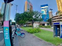 Modern Condo, Free Parking, Sleeps 4, 1 King Bed, 1 Queen Pullout Couch in Waikiki - Ferienwohnung Honolulu