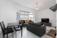 Stylish Hove Apartment with Free Parking - B&B Lytham St Annes