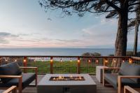 Private Blufftop Oceanview Hot Tub Fire Pit - B&B Port Angeles