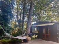 Funky Cabin in the Rainforest - B&B Repton