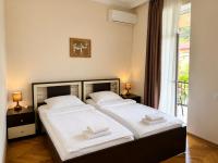 Camera Familiare con Balcone