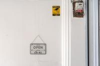 Modern Old City Stay Step to Temples Tha Phae Gate - B&B Chiang Mai