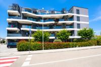 PATTY 1 a modern Apartment with Outdoor Kitchen & Terrace in Umag - Bed and Breakfast Umag