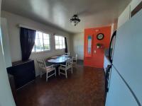 HARRY'S MAN CAVE - A Vintage Motel on the Historic 395 route - The New Star Motel Experience - Ferienwohnung Moreno Valley